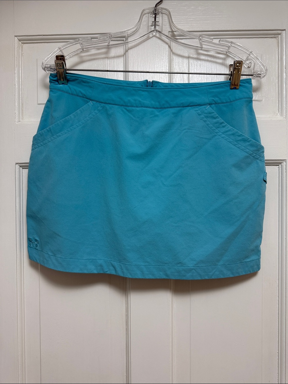 Under Armour Performance Athletic/Tennis Skort with Side And Back Pockets-size 6